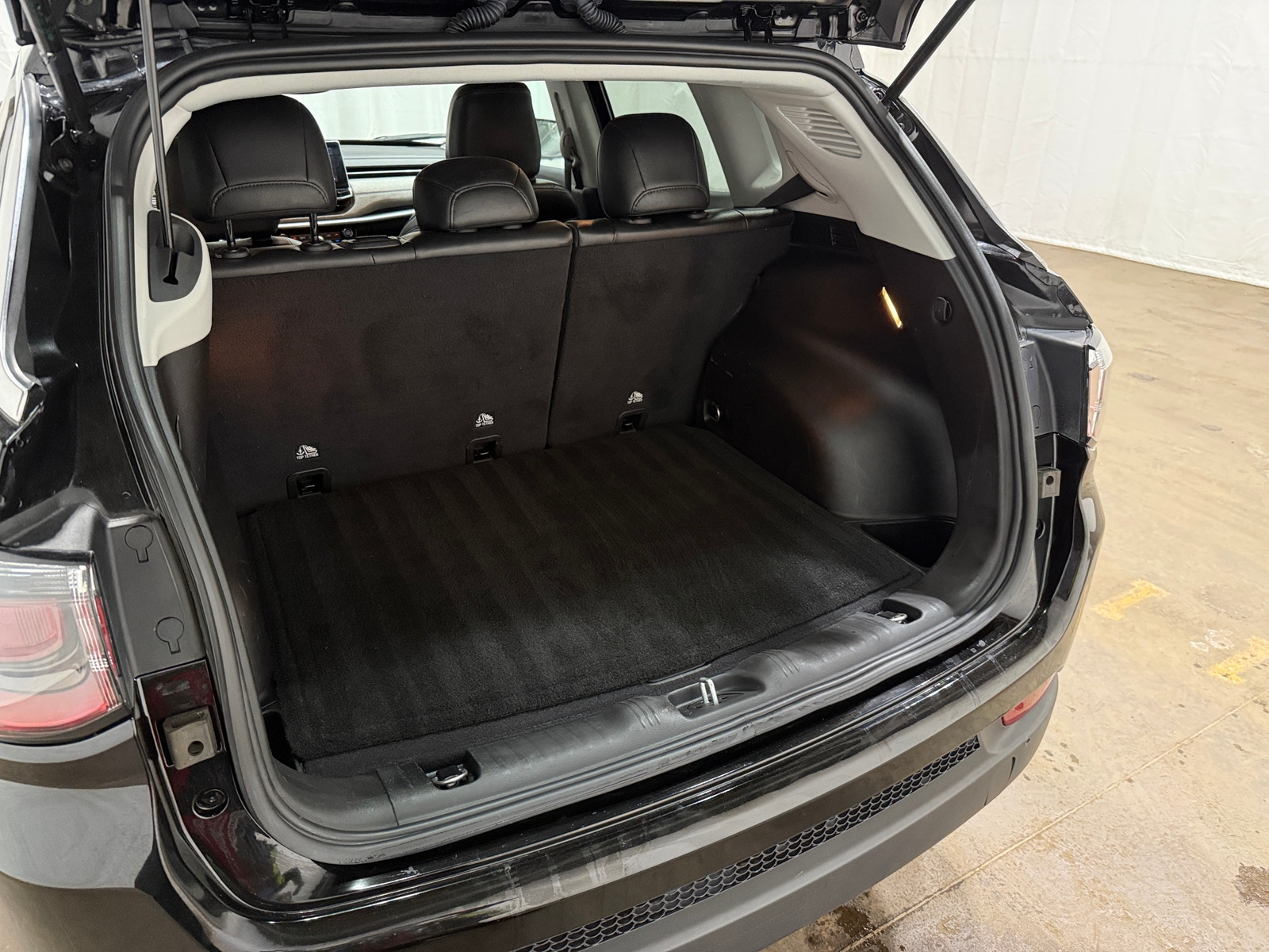 Thumbnail: 2022 Jeep Compass - 7