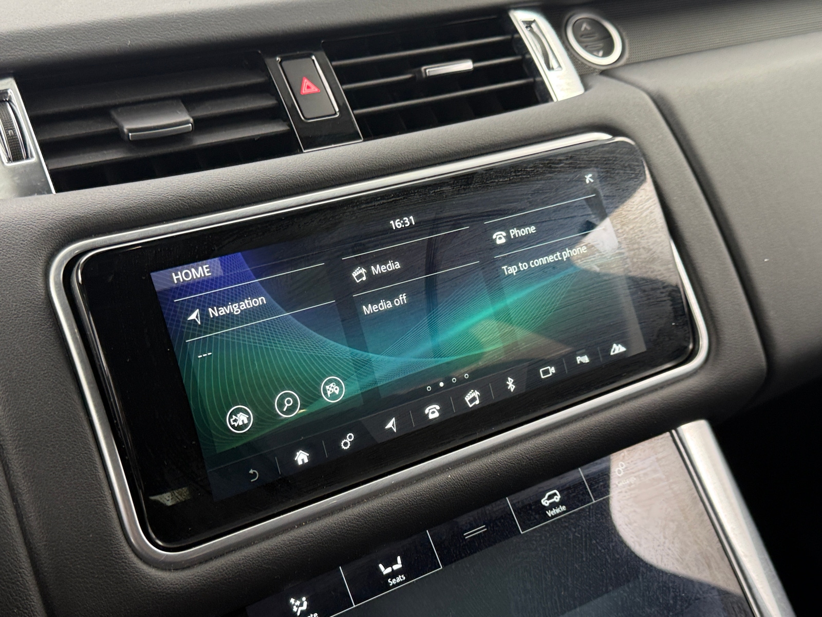 Thumbnail: 2021 Land Rover Range Rover Sport - 3