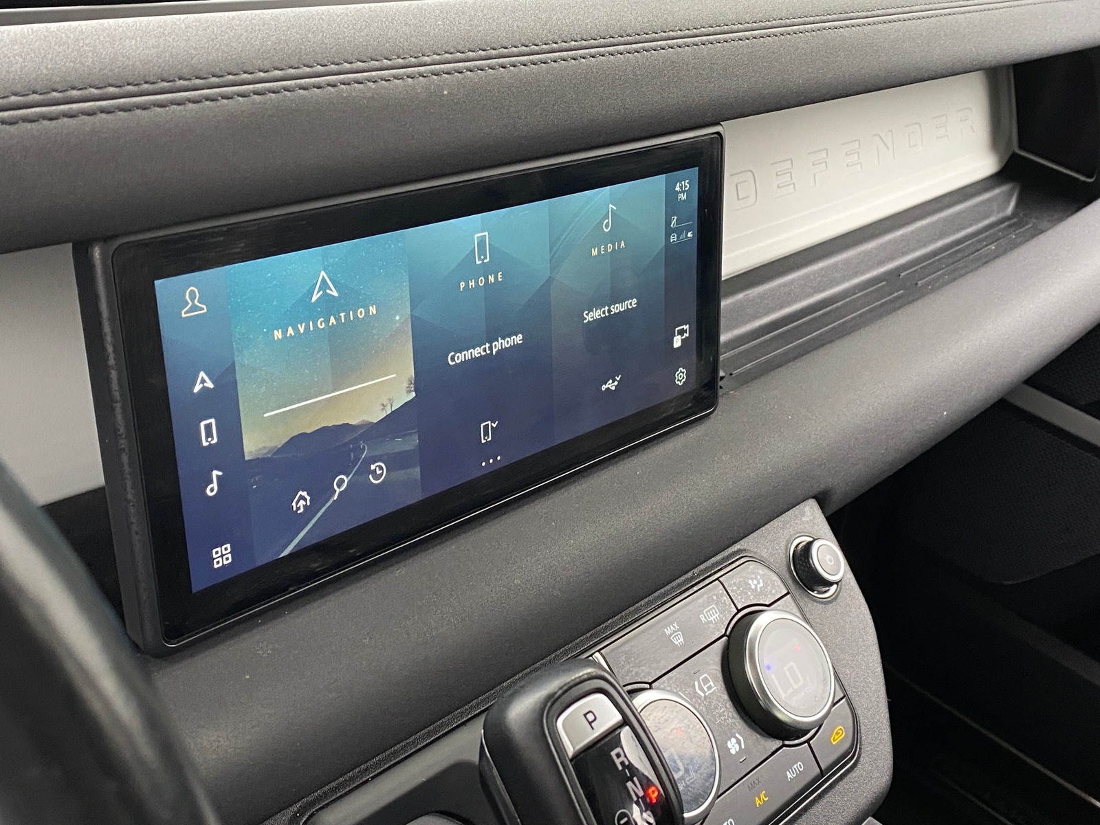 Thumbnail: 2020 Land Rover Defender - 3