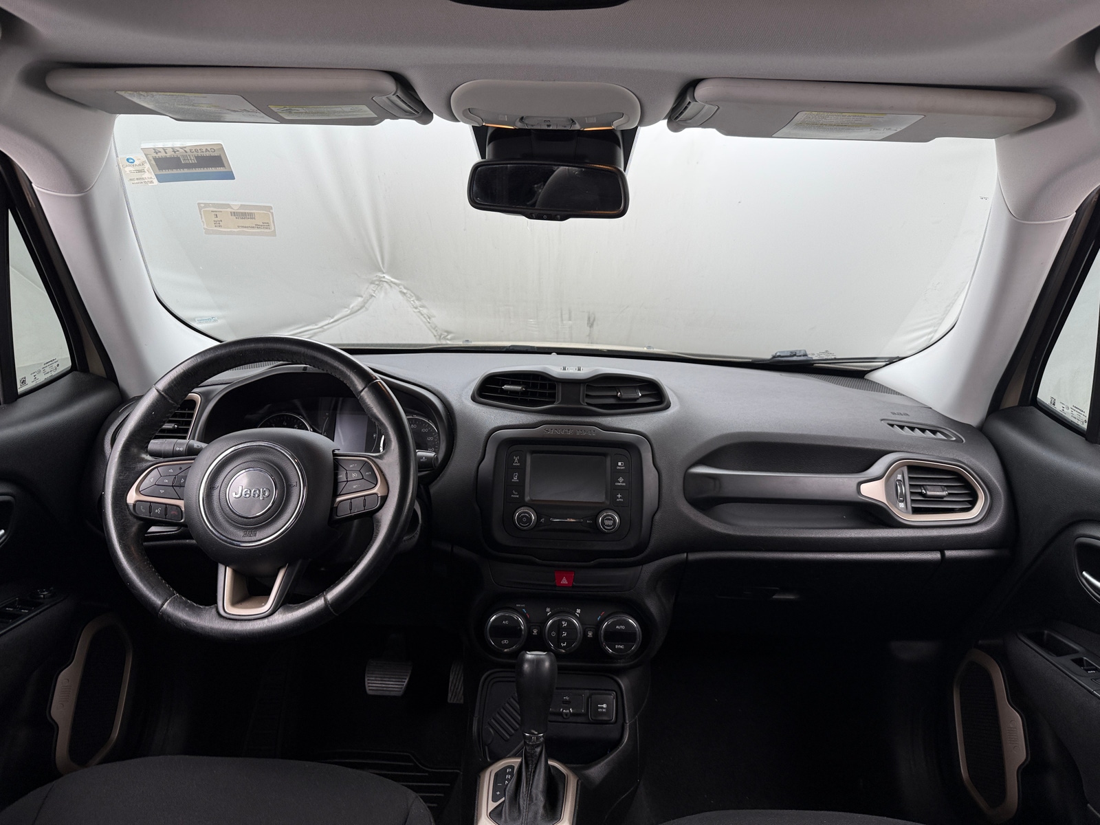 Thumbnail: 2016 Jeep Renegade - 3