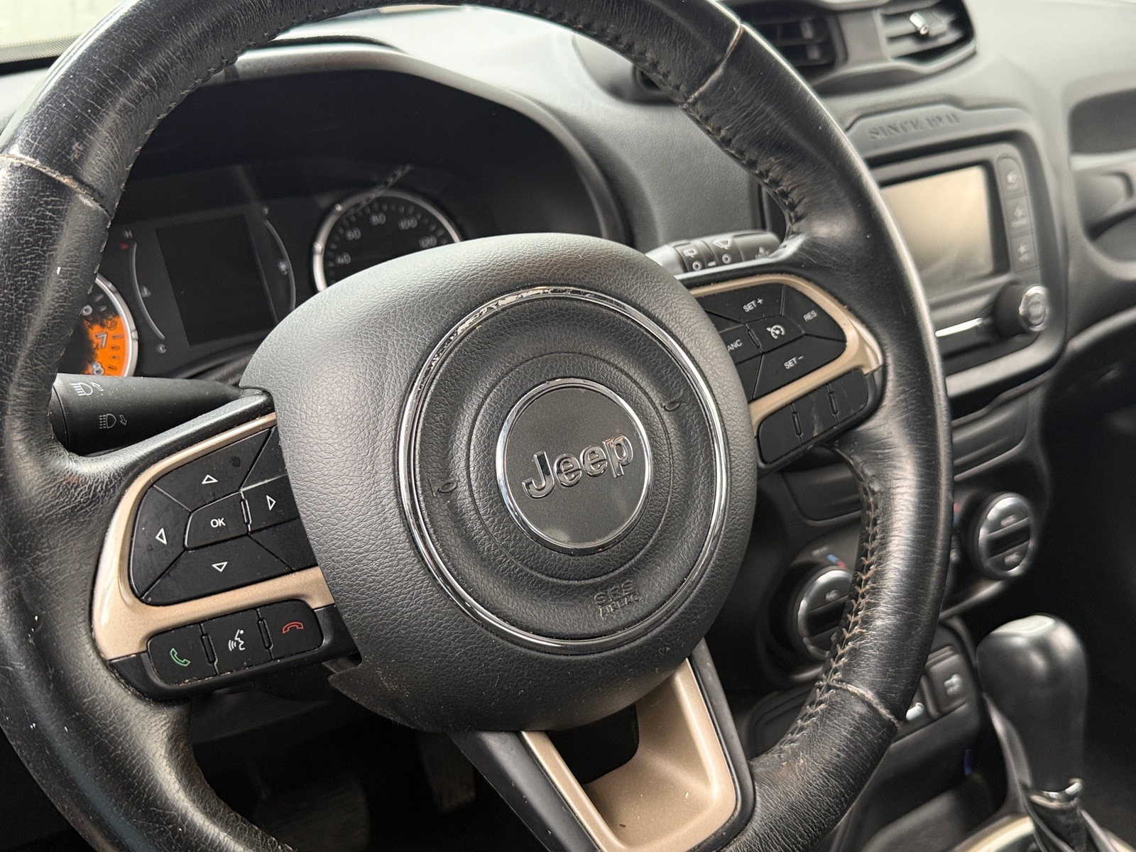 Thumbnail: 2016 Jeep Renegade - 5