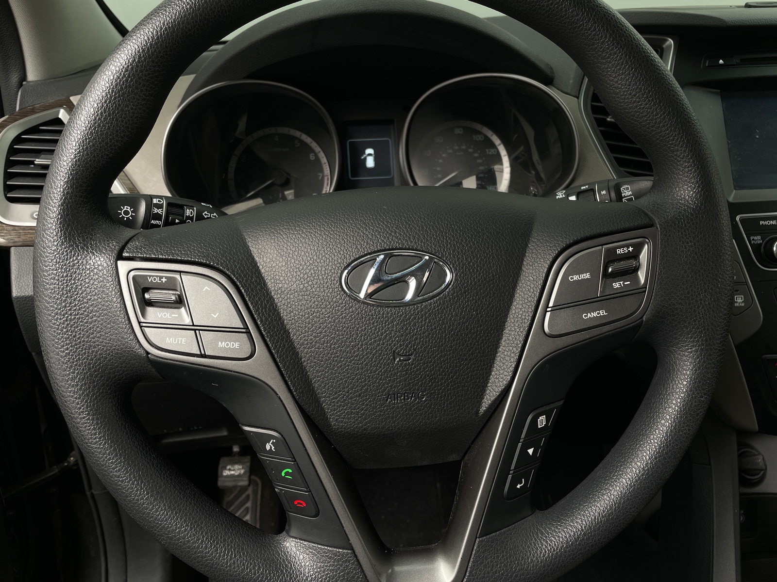 Thumbnail: 2017 Hyundai Santa Fe - 5