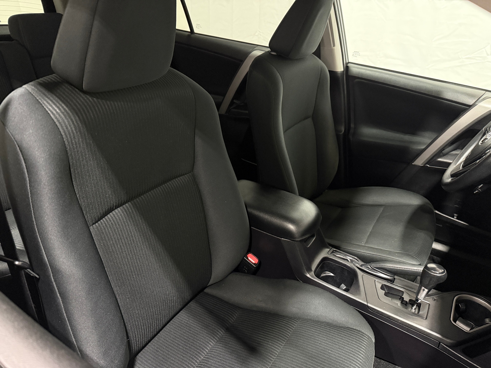 Thumbnail: 2017 Toyota RAV4 - 2