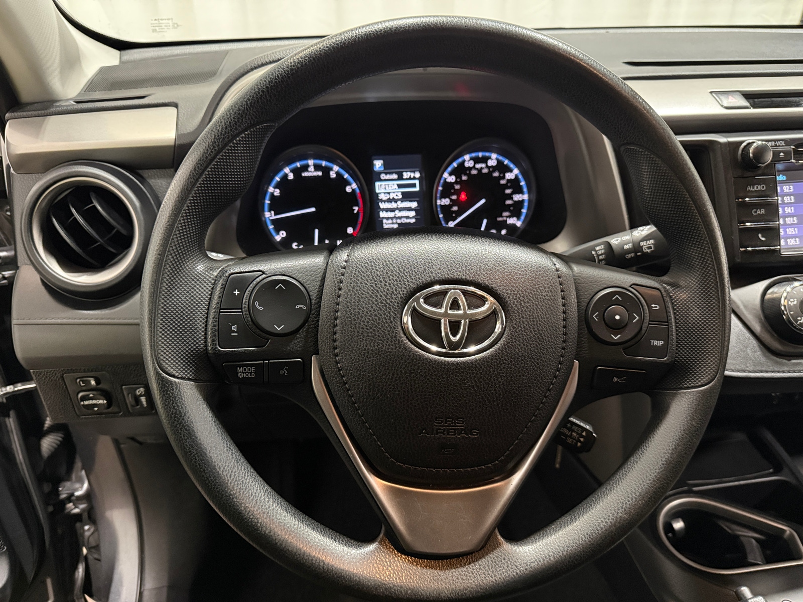 Thumbnail: 2017 Toyota RAV4 - 5