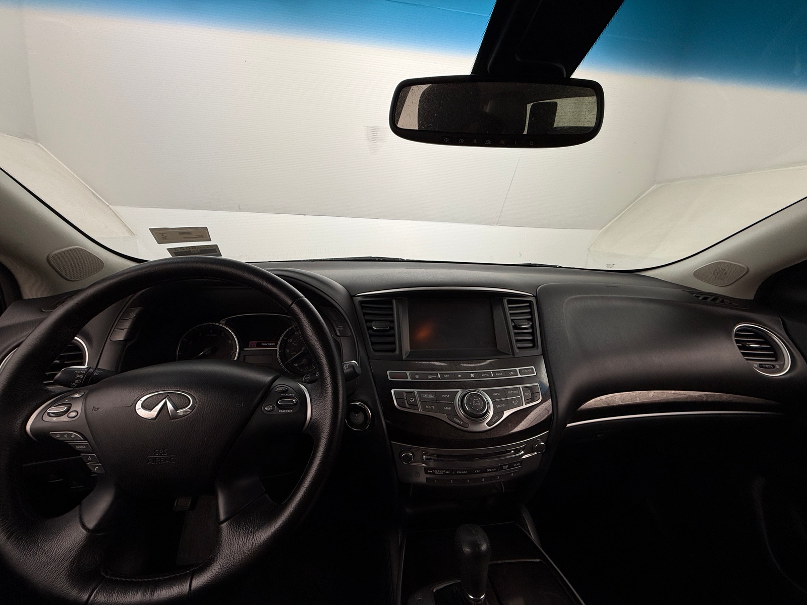 Thumbnail: 2015 INFINITI QX60 - 2