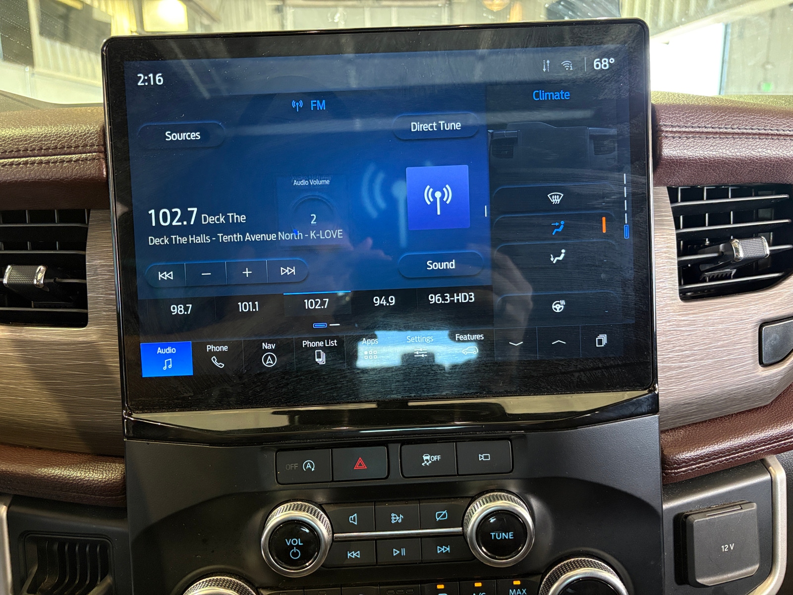 Thumbnail: 2024 Ford Expedition MAX - 3