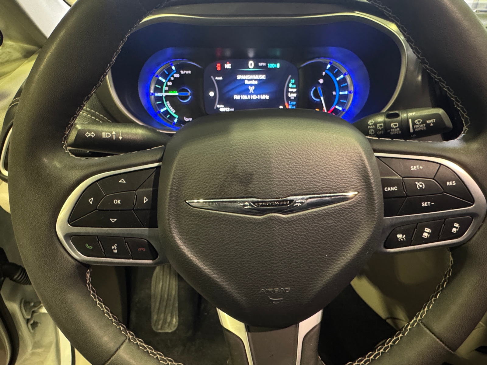 Thumbnail: 2024 Chrysler Pacifica - 4