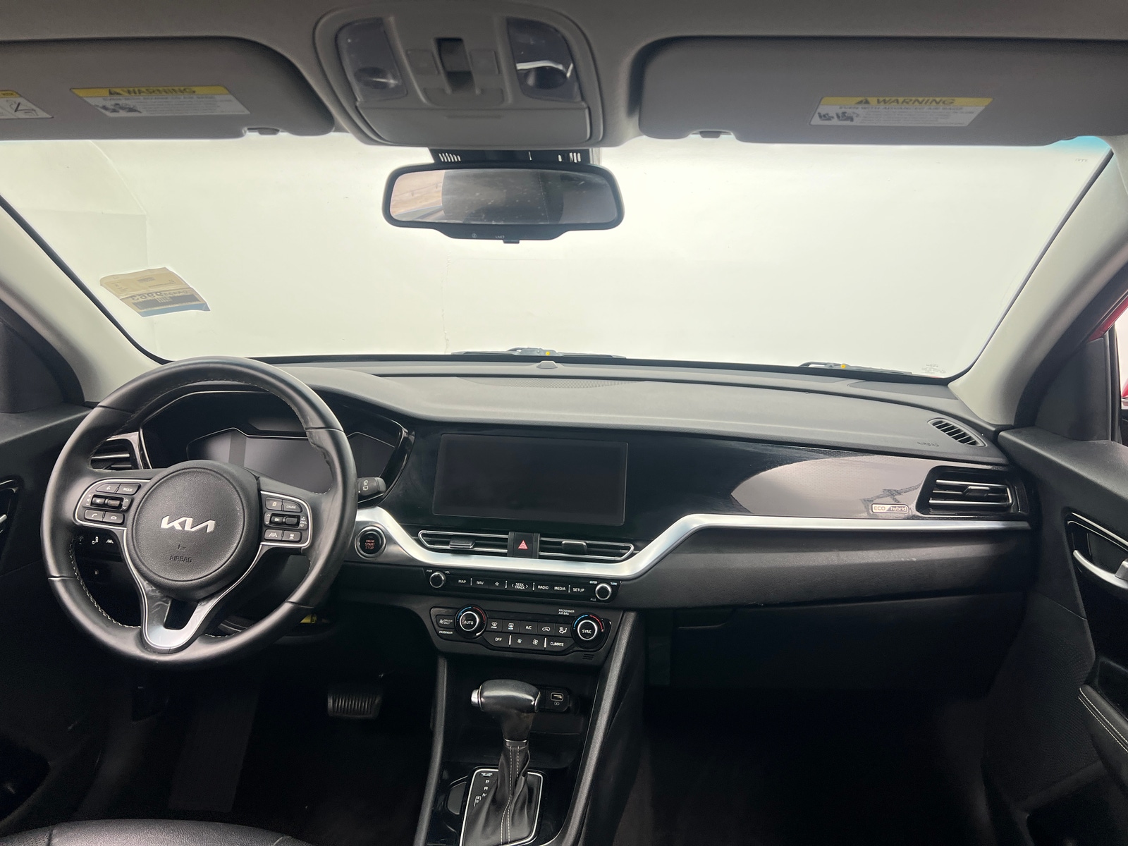 Thumbnail: 2022 Kia Niro - 2