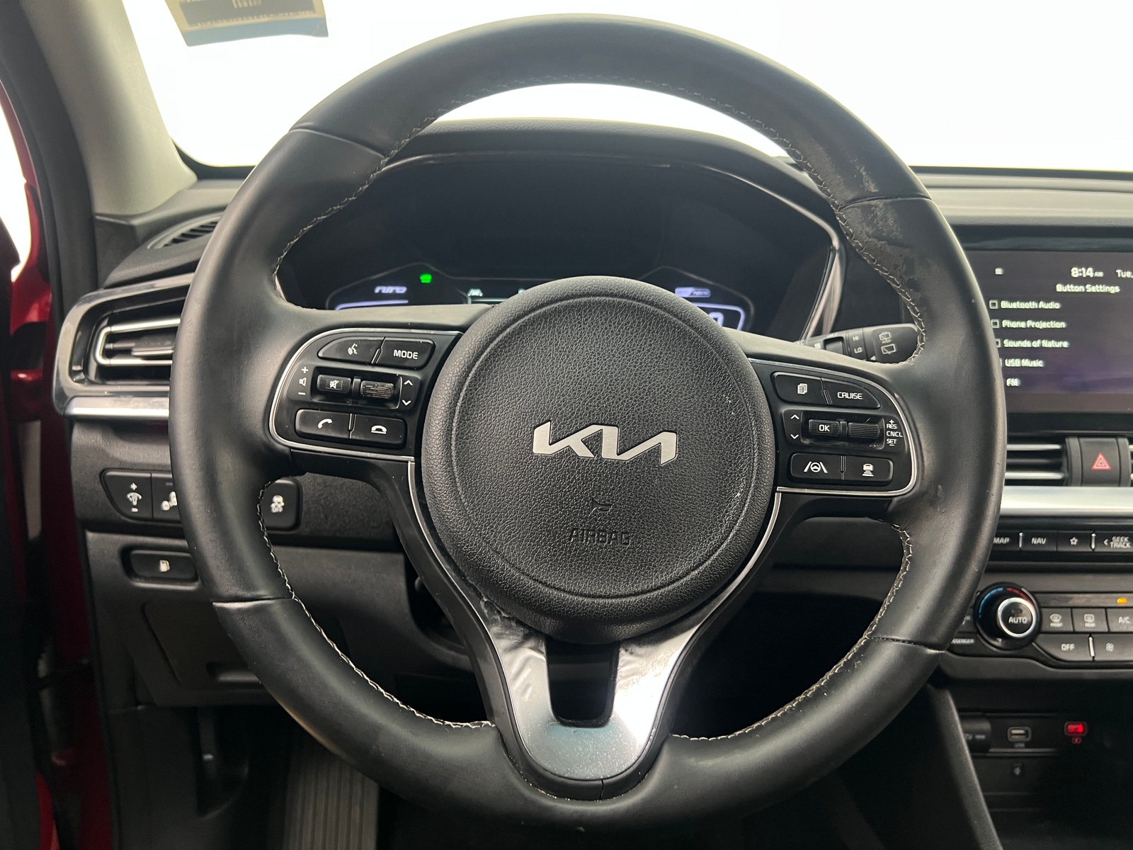 Thumbnail: 2022 Kia Niro - 4