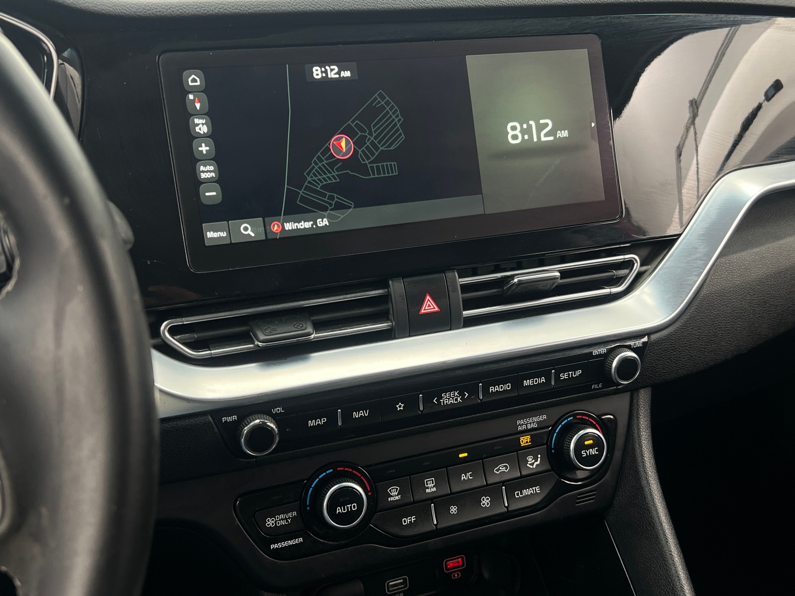 Thumbnail: 2022 Kia Niro - 3