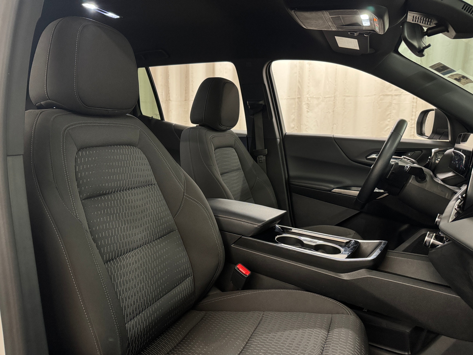 Thumbnail: 2025 Chevrolet Equinox - 2