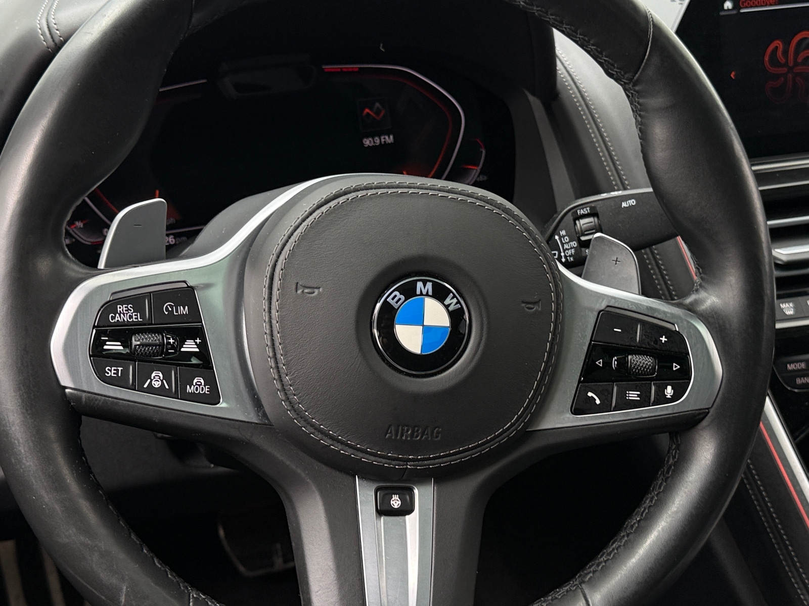 Thumbnail: 2020 BMW 8 Series - 4