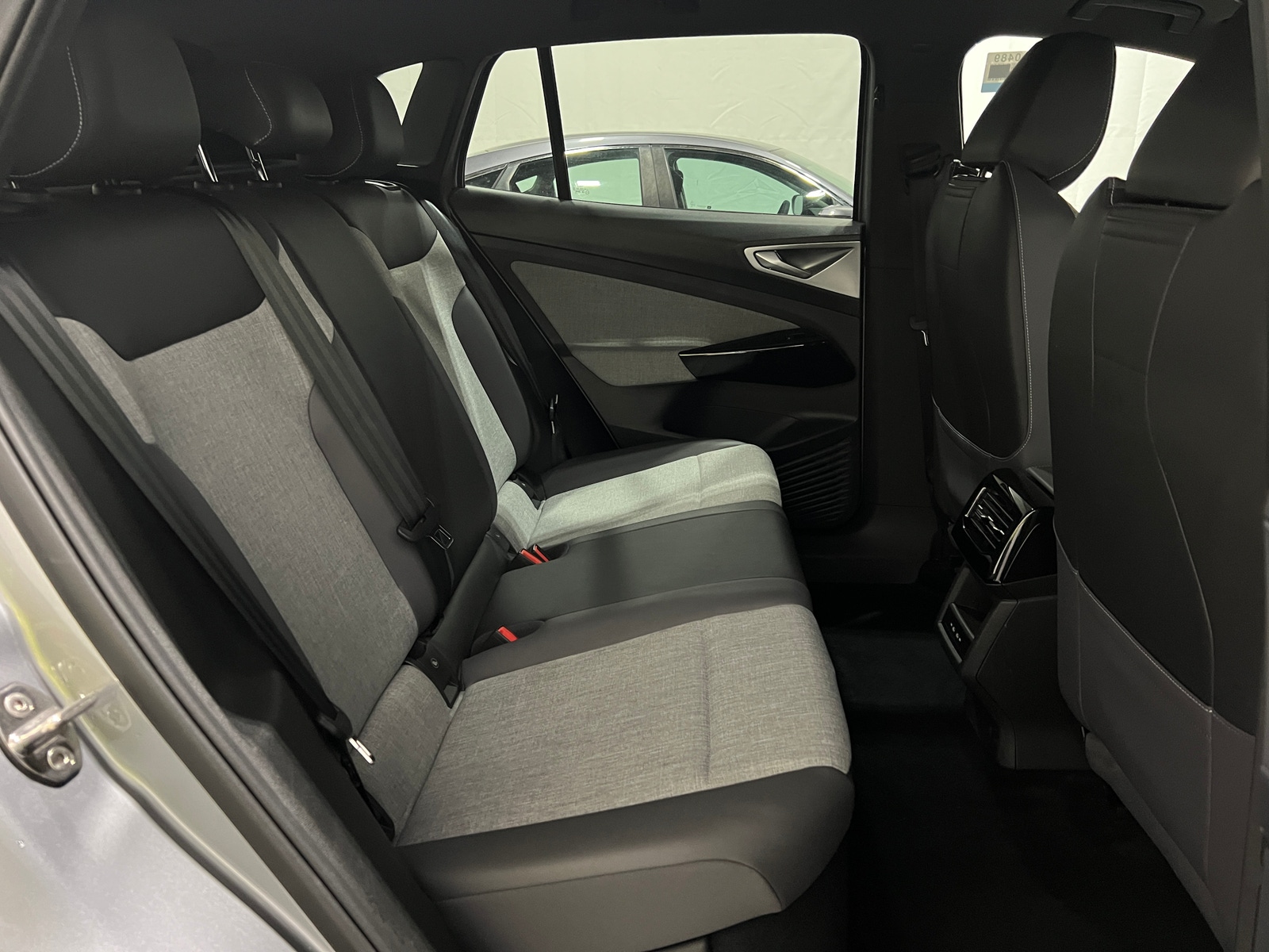 Thumbnail: 2023 Volkswagen ID.4 - 6