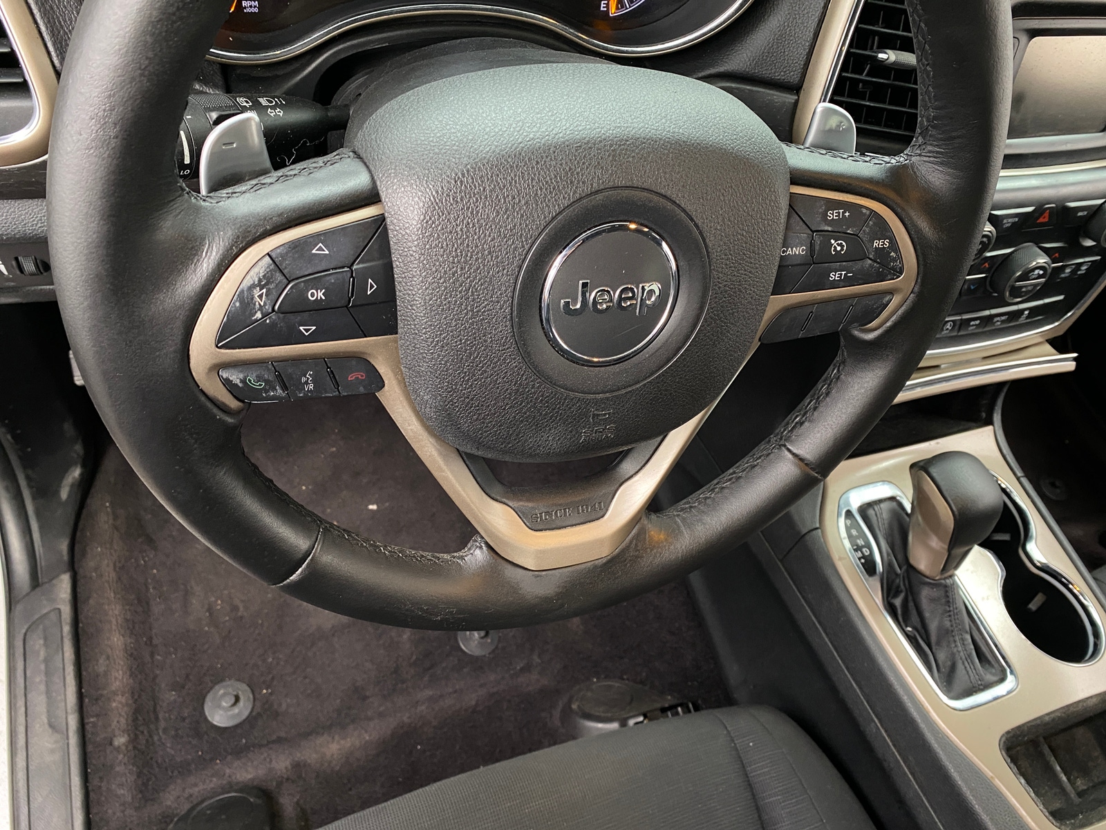 Thumbnail: 2016 Jeep Grand Cherokee - 5