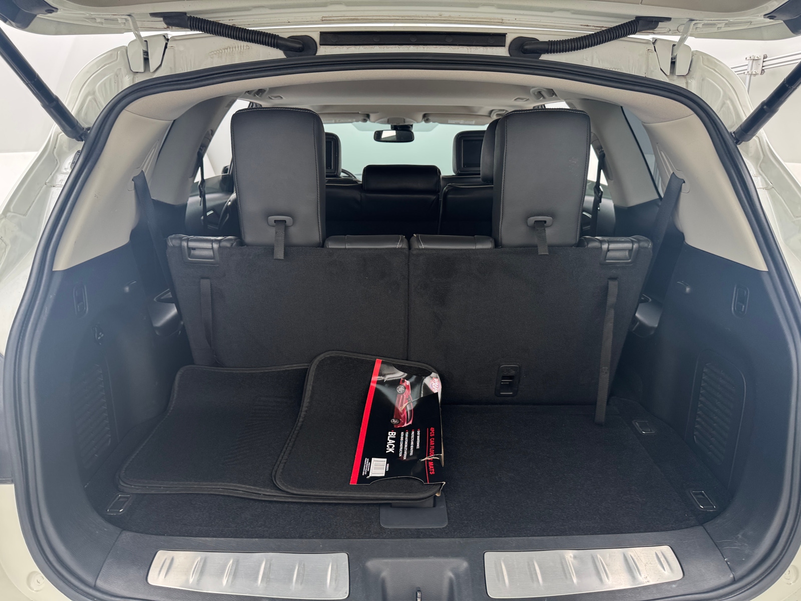 Thumbnail: 2017 INFINITI QX60 - 6