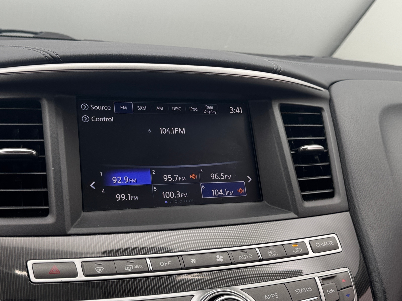 Thumbnail: 2017 INFINITI QX60 - 3