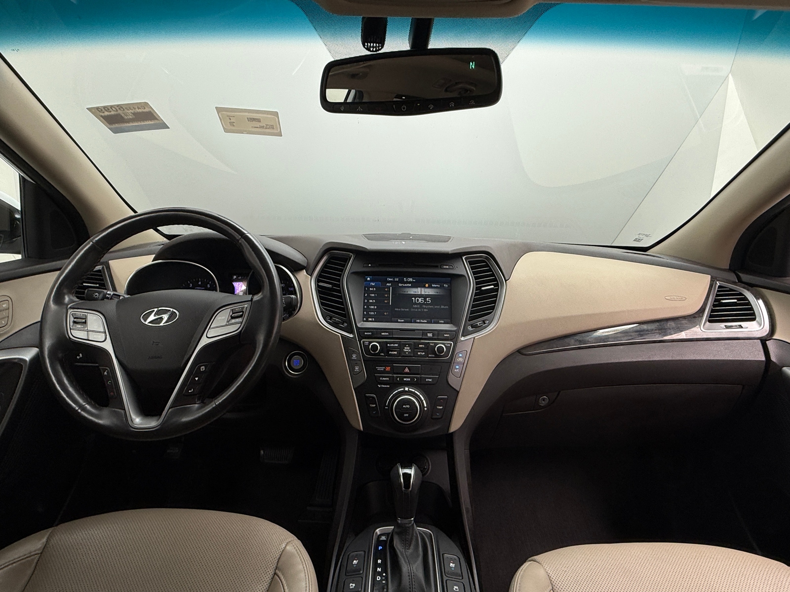 Thumbnail: 2017 Hyundai Santa Fe - 2