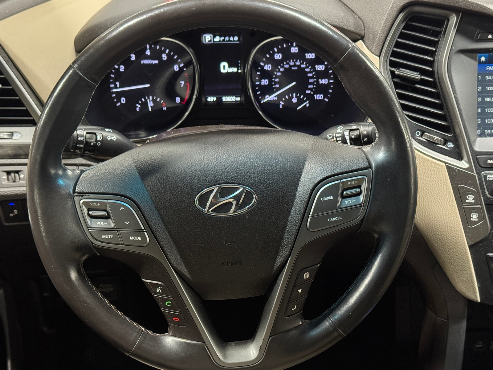 Thumbnail: 2017 Hyundai Santa Fe - 4