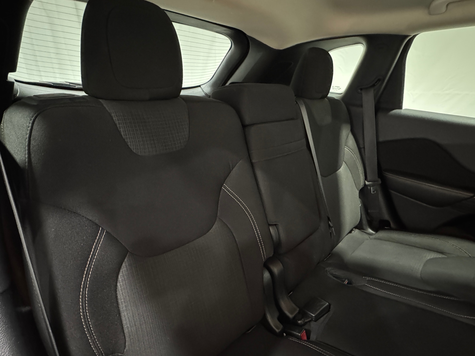 Thumbnail: 2015 Jeep Cherokee - 6