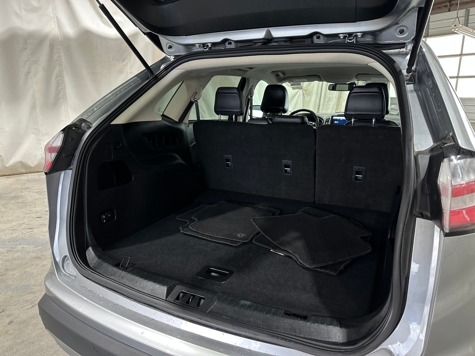 Thumbnail: 2024 Ford Edge - 6