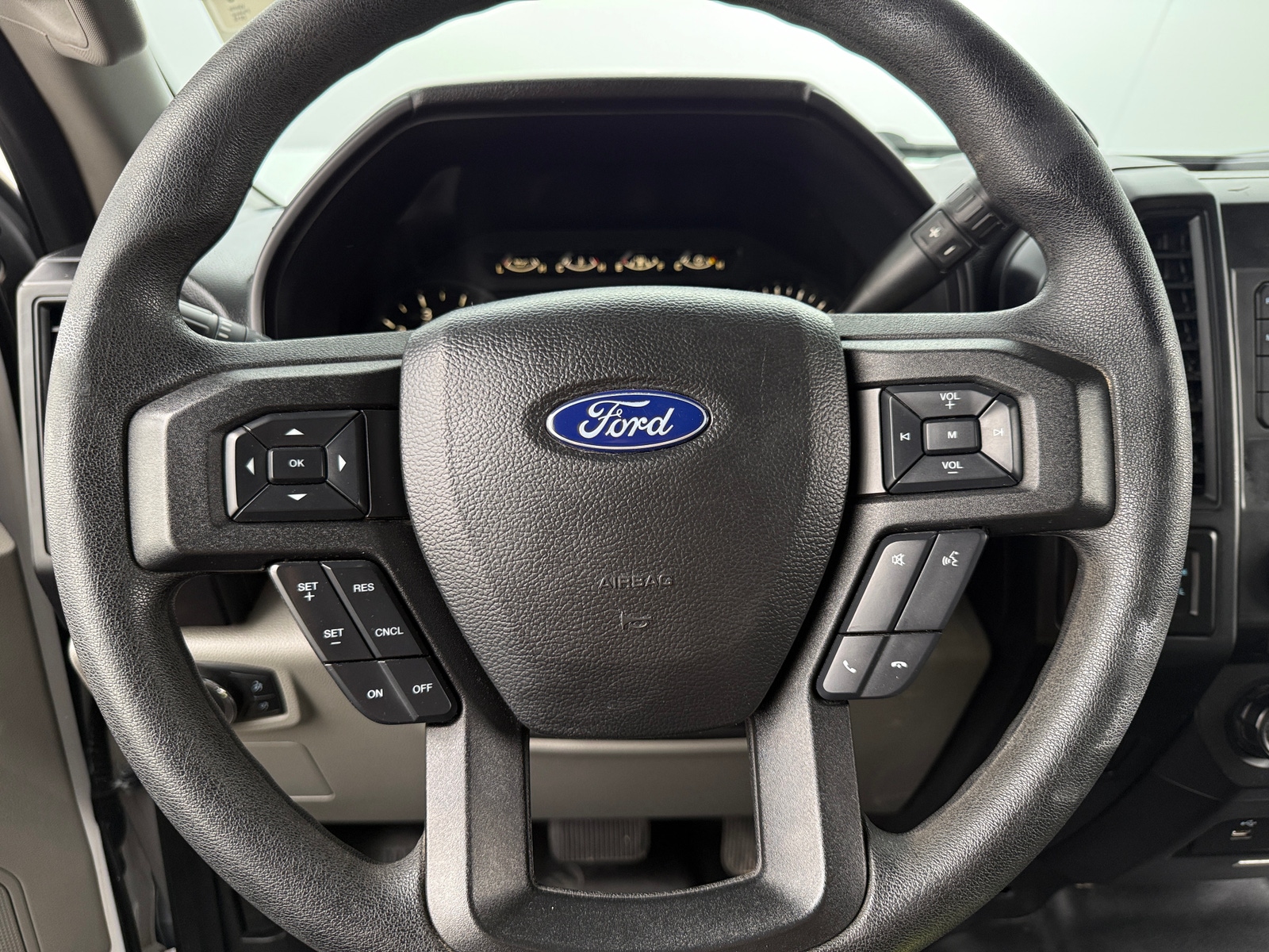 Thumbnail: 2018 Ford Econoline - 5