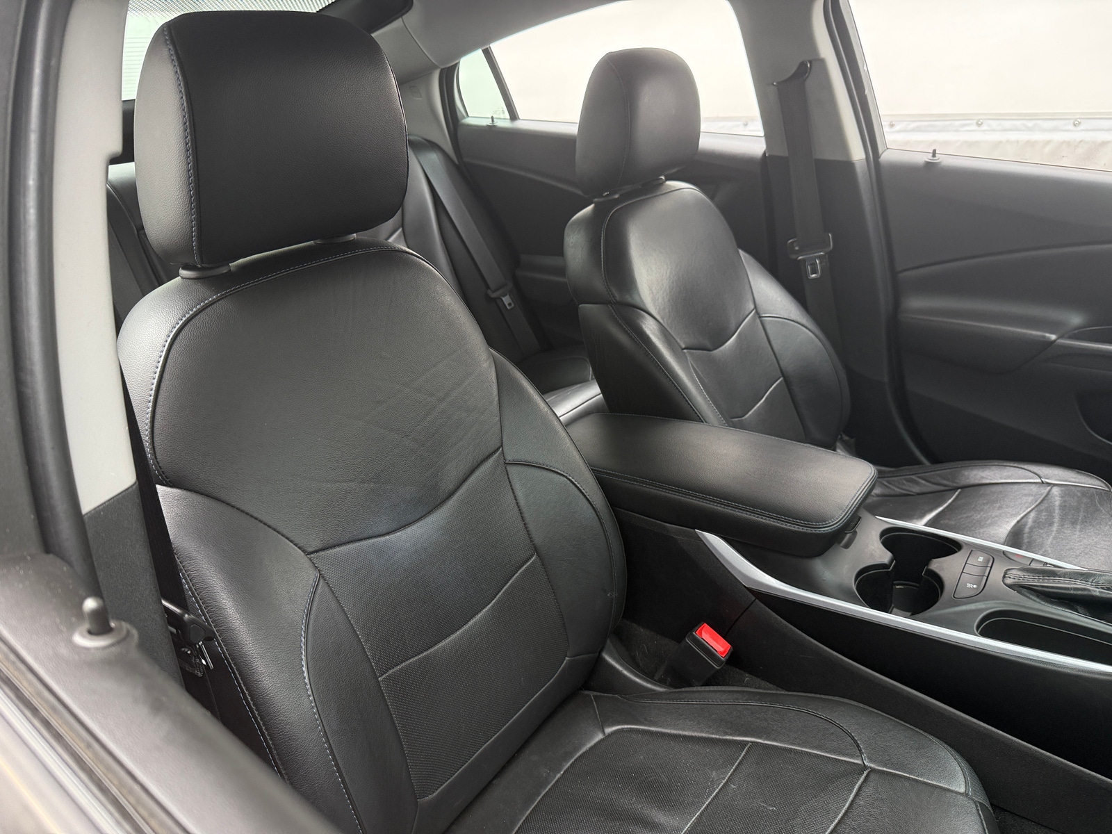 Thumbnail: 2018 Chevrolet Volt - 2