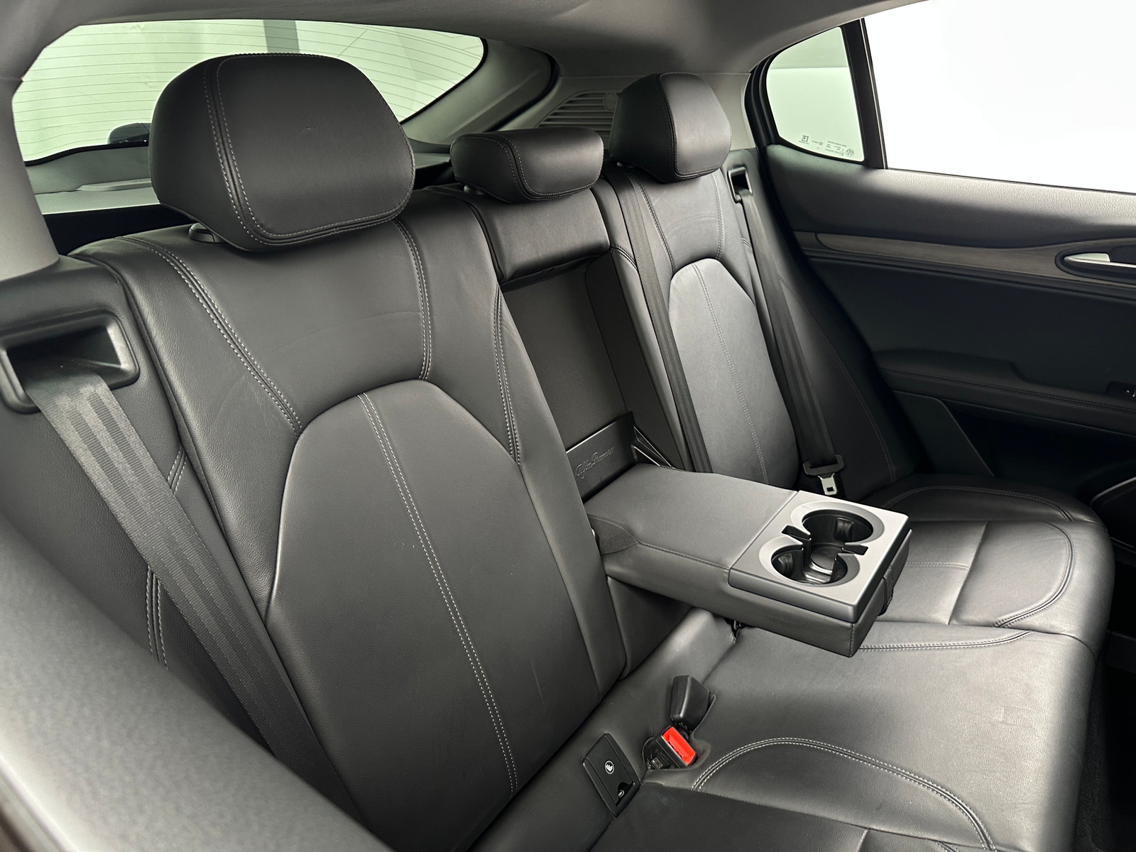 Thumbnail: 2018 Alfa Romeo Stelvio - 5