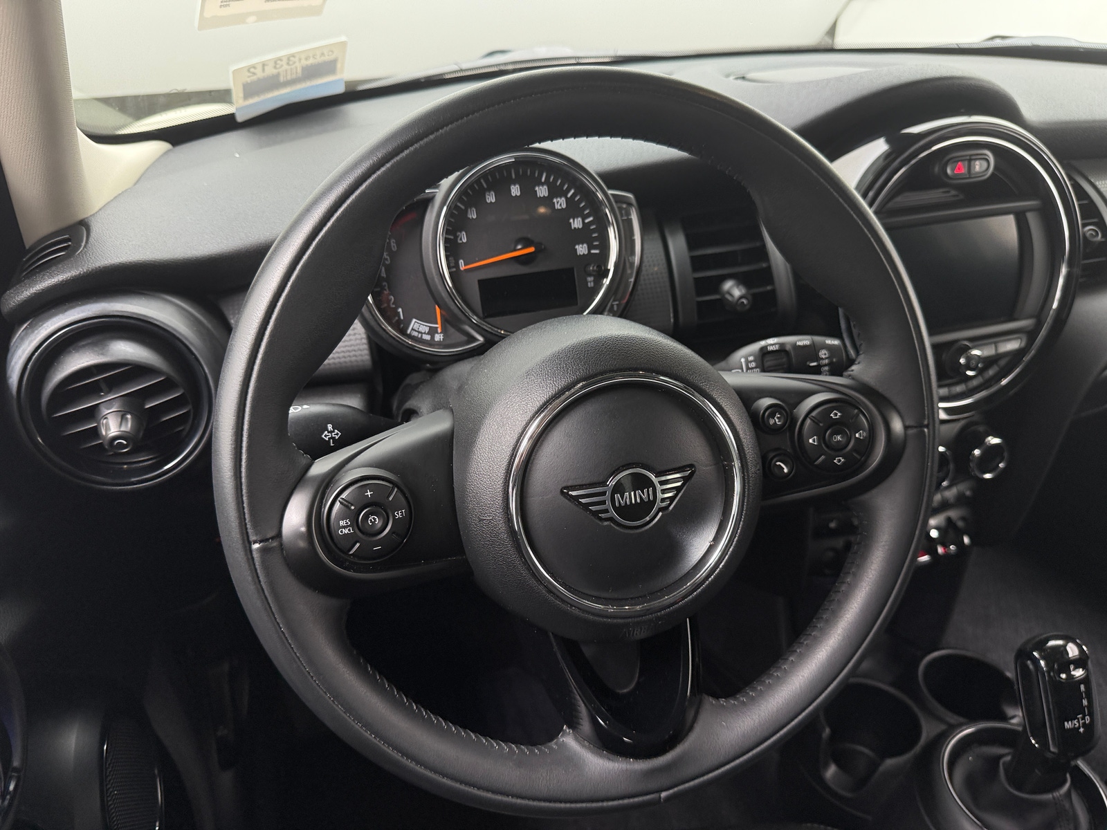 Thumbnail: 2020 MINI Cooper Hardtop - 4