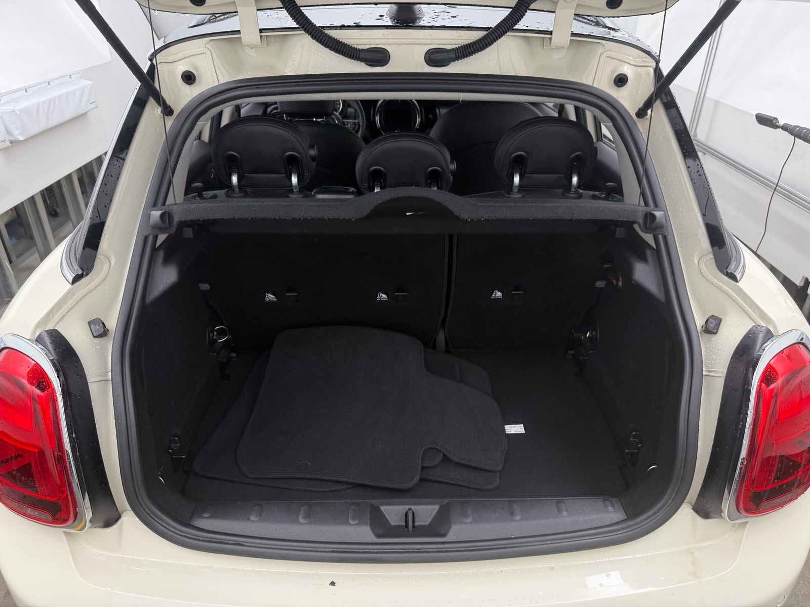 Thumbnail: 2020 MINI Cooper Hardtop - 6