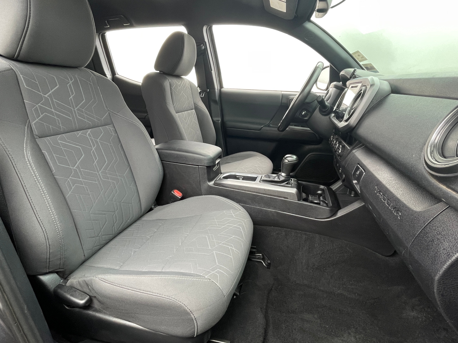 Thumbnail: 2016 Toyota Tacoma - 2