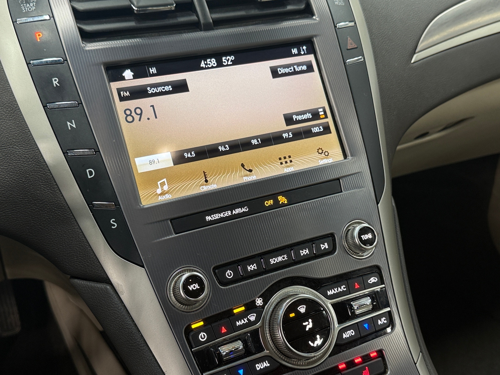 Thumbnail: 2019 Lincoln MKZ - 3