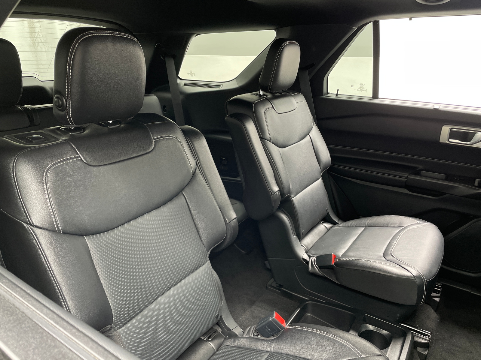 Thumbnail: 2020 Ford Explorer - 5