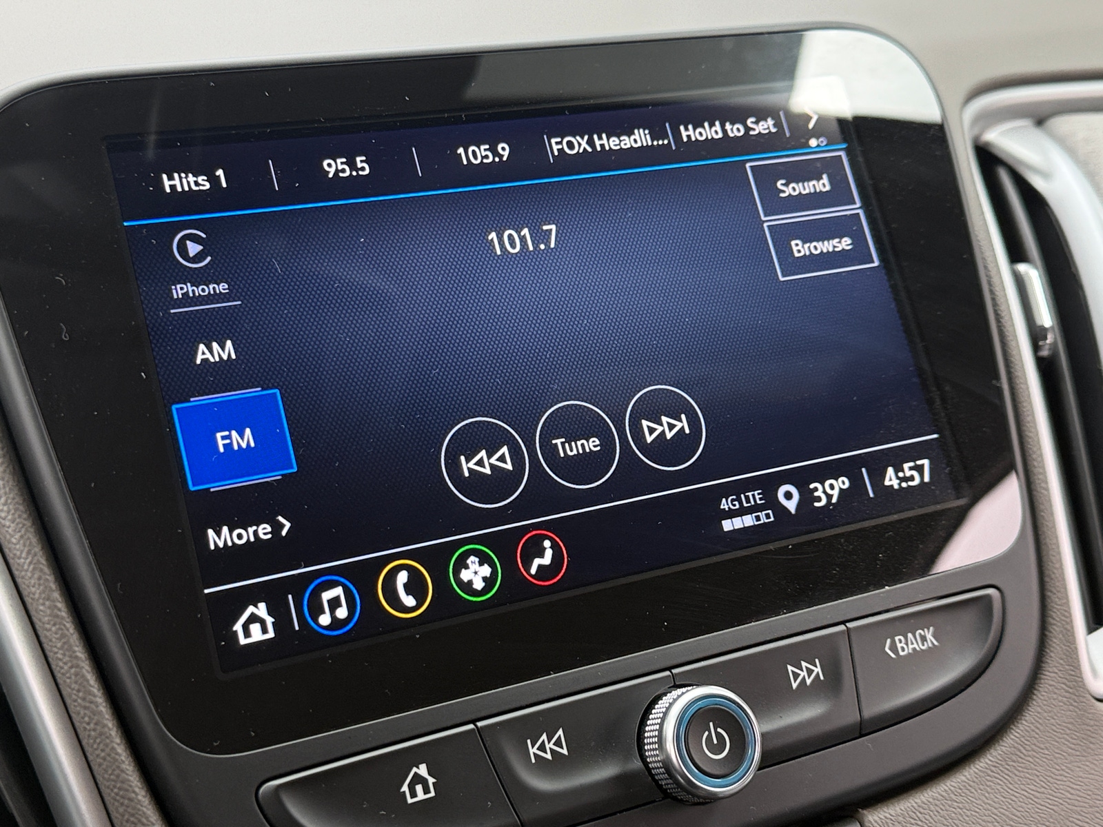 Thumbnail: 2024 Chevrolet Malibu - 4