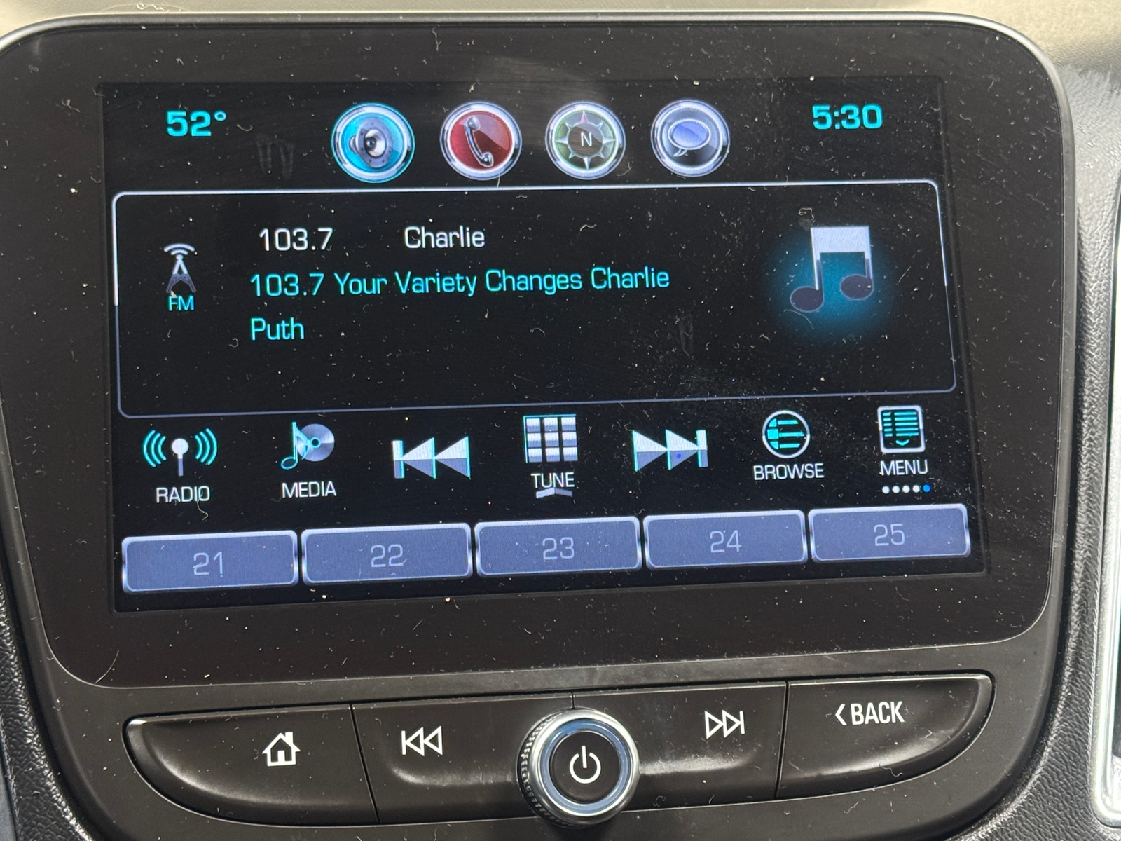 Thumbnail: 2016 Chevrolet Malibu - 3