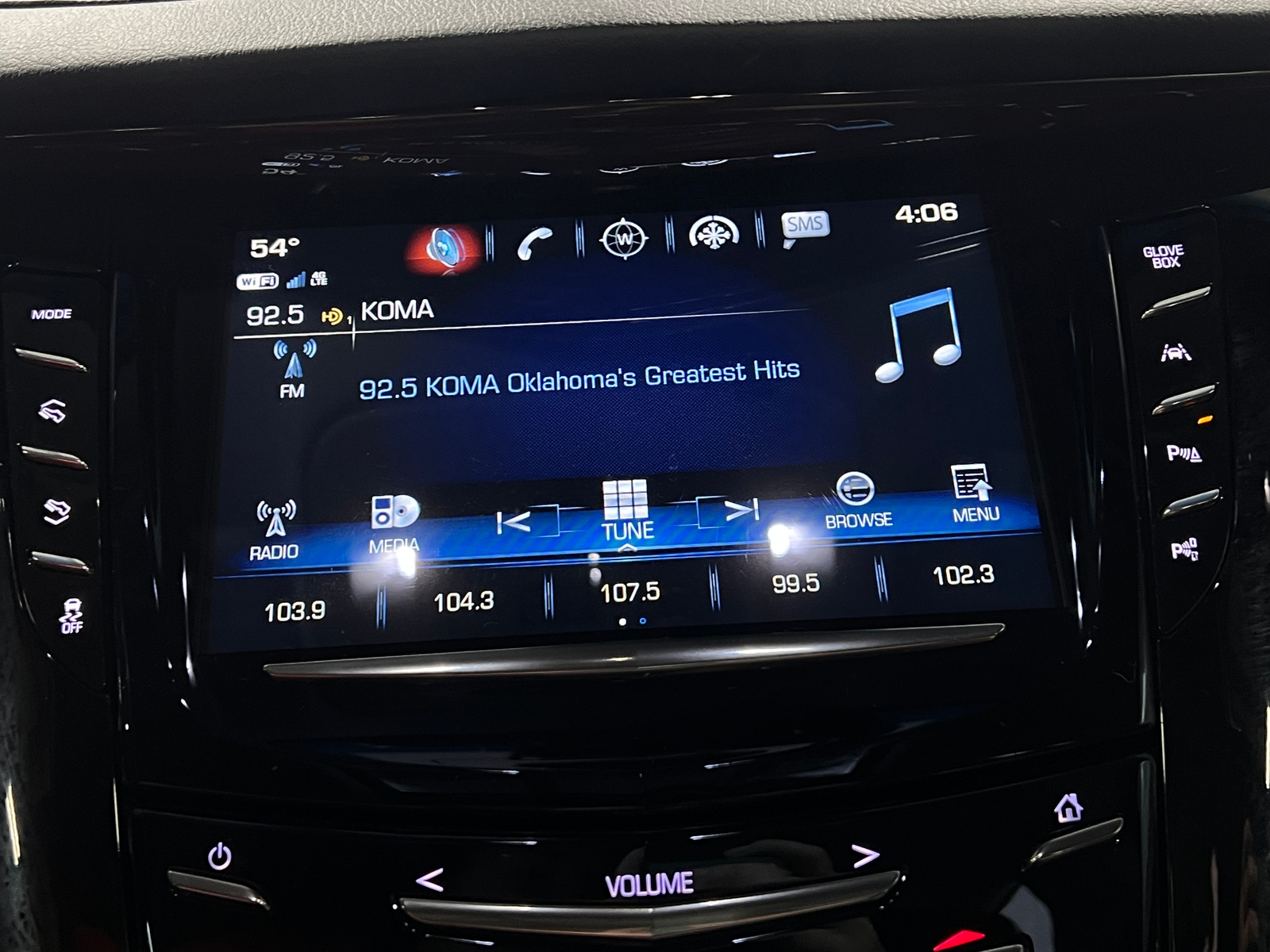 Thumbnail: 2019 Cadillac Escalade - 3