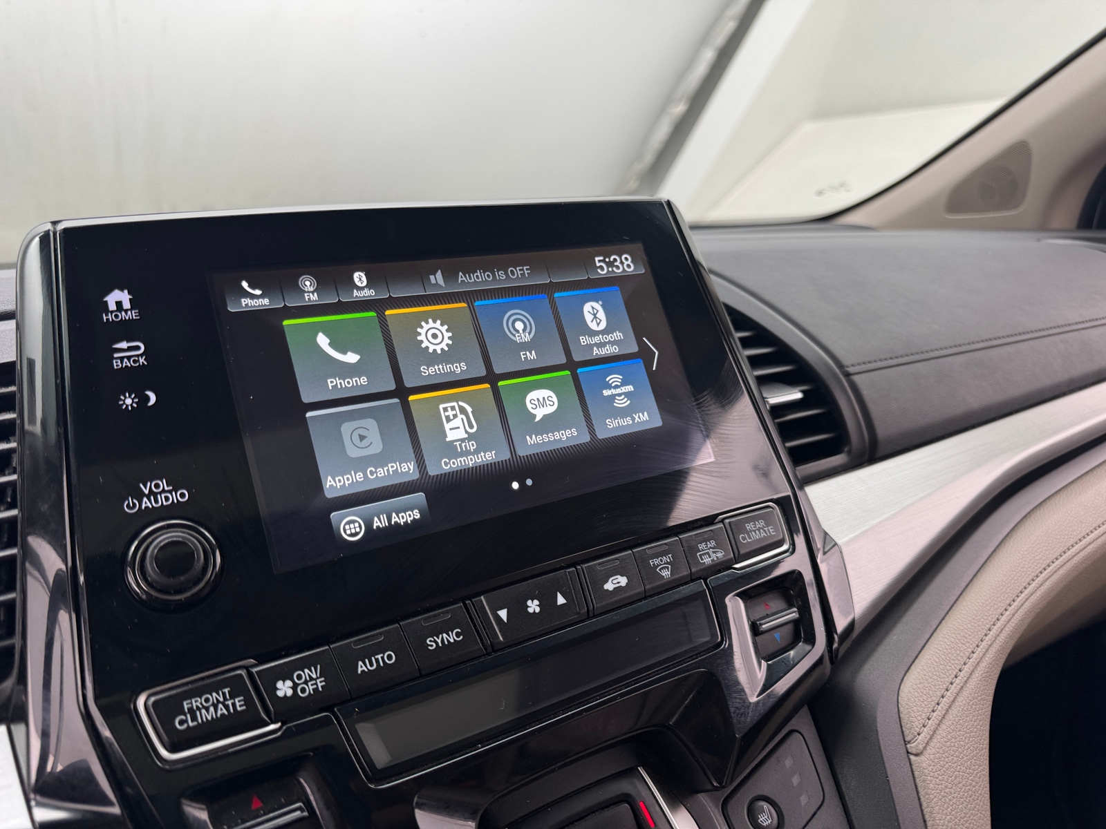 Thumbnail: 2019 Honda Odyssey - 3