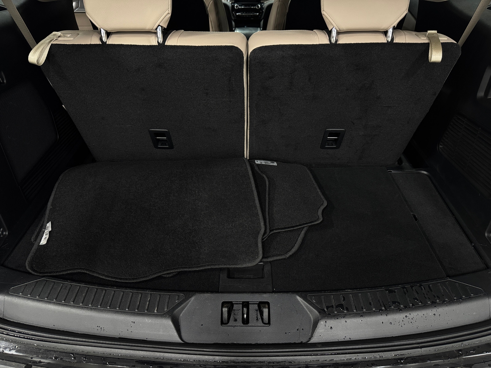 Thumbnail: 2023 Ford Explorer - 6