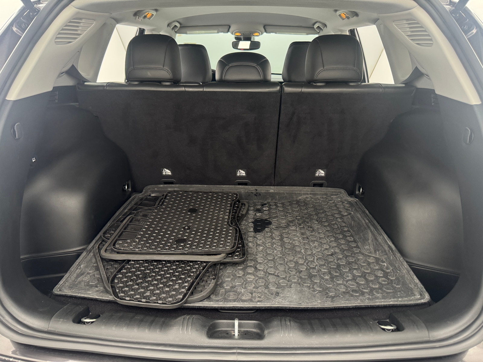 Thumbnail: 2022 Jeep Compass - 7