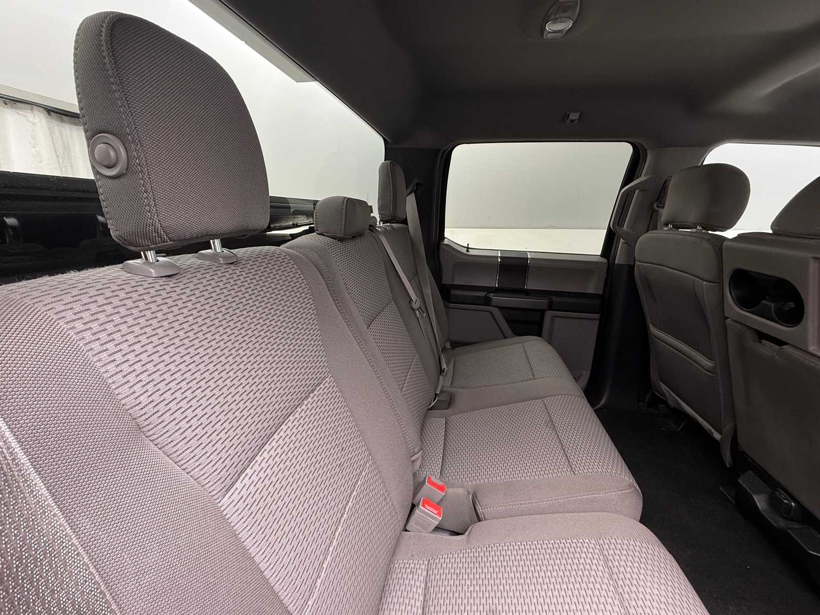 Thumbnail: 2019 Ford Econoline - 6