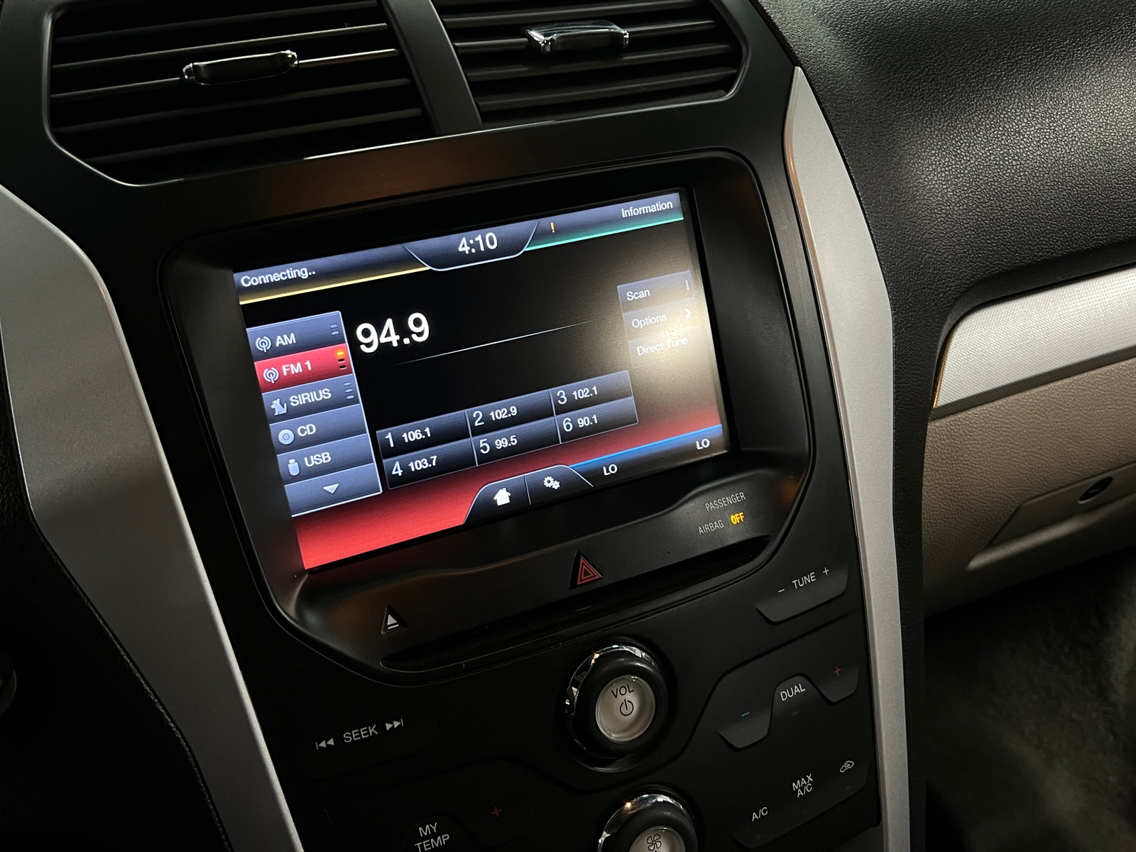 Thumbnail: 2014 Ford Explorer - 4