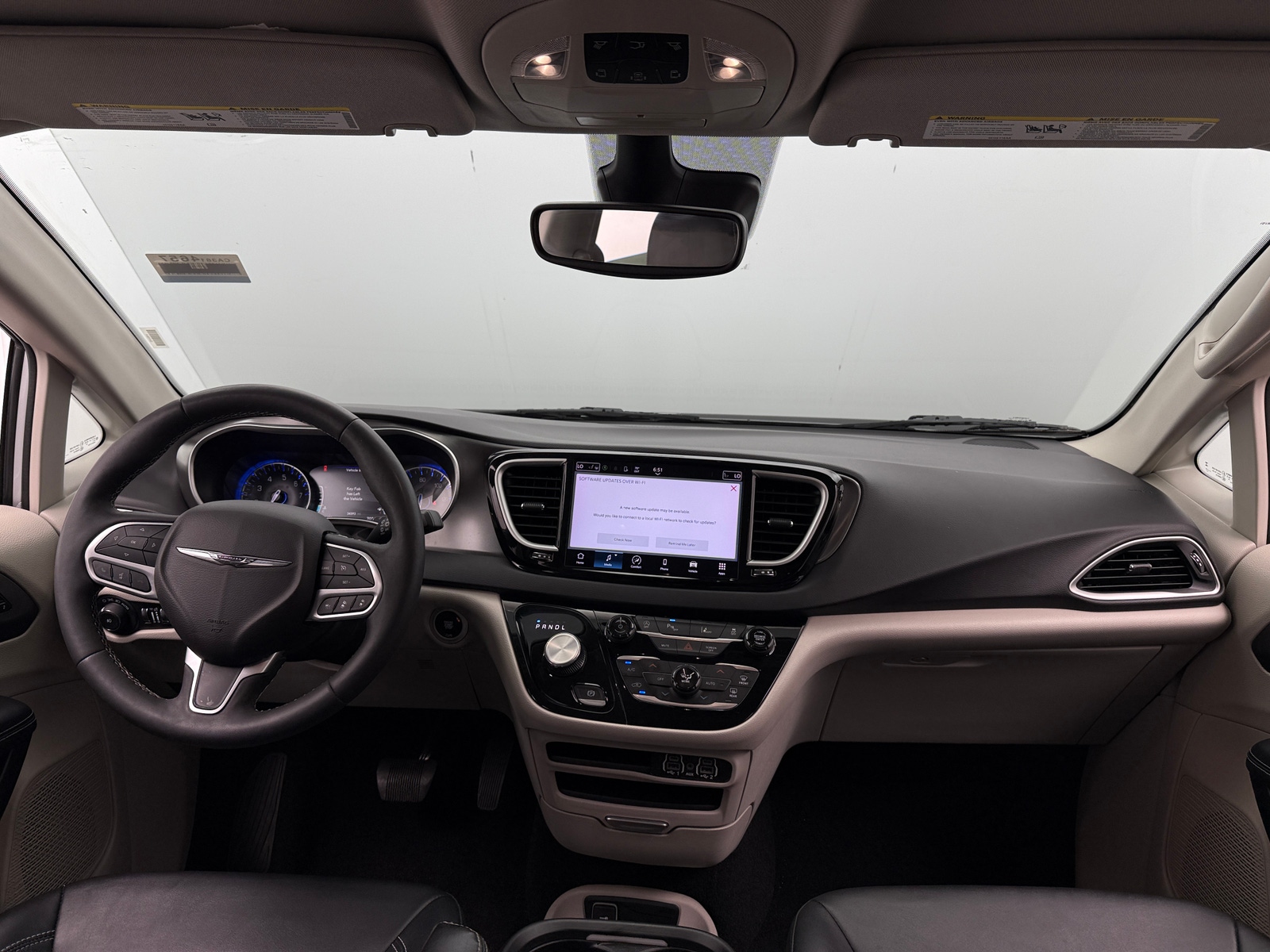 Thumbnail: 2024 Chrysler Pacifica - 2