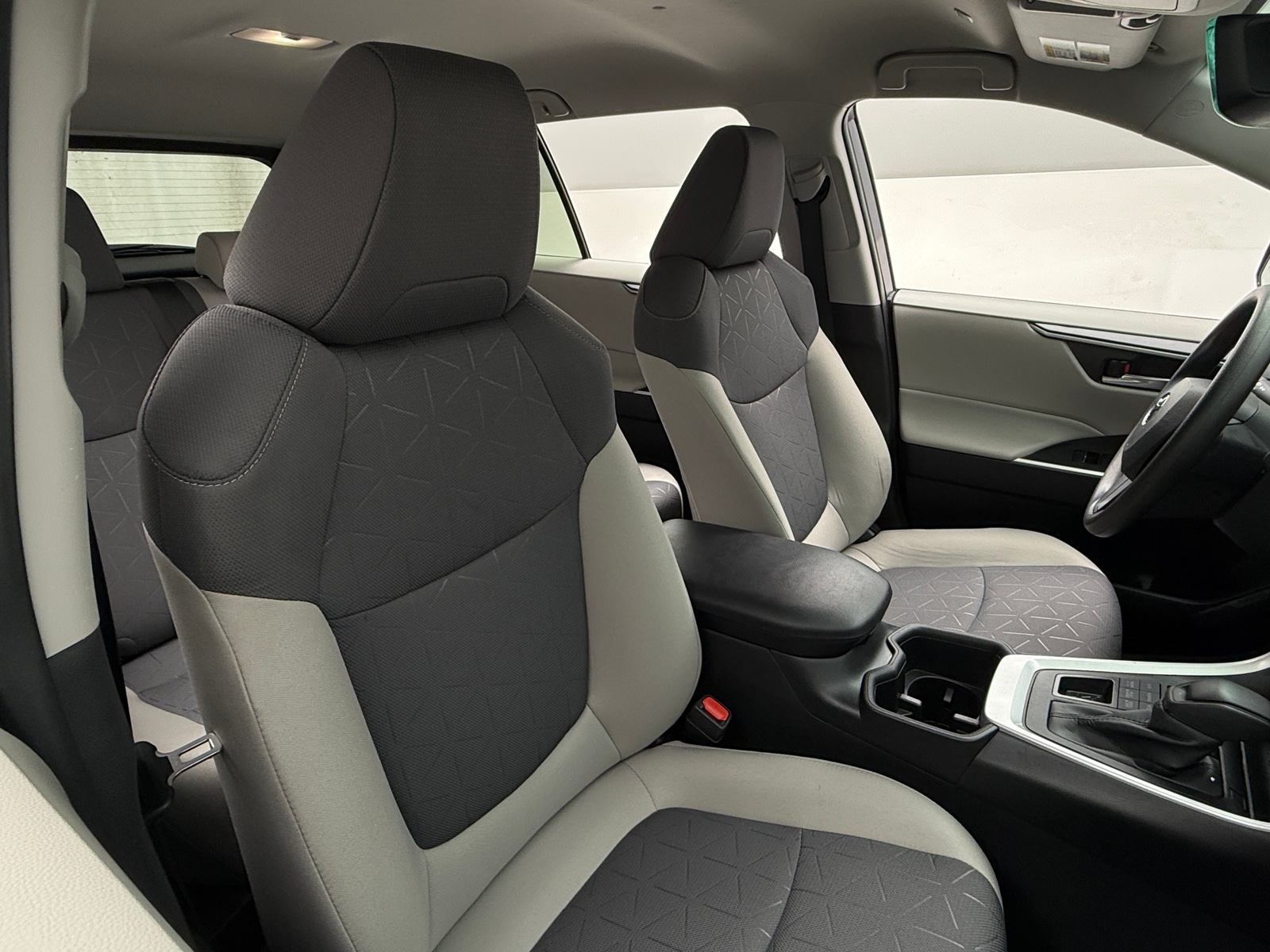 Thumbnail: 2024 Toyota RAV4 - 2