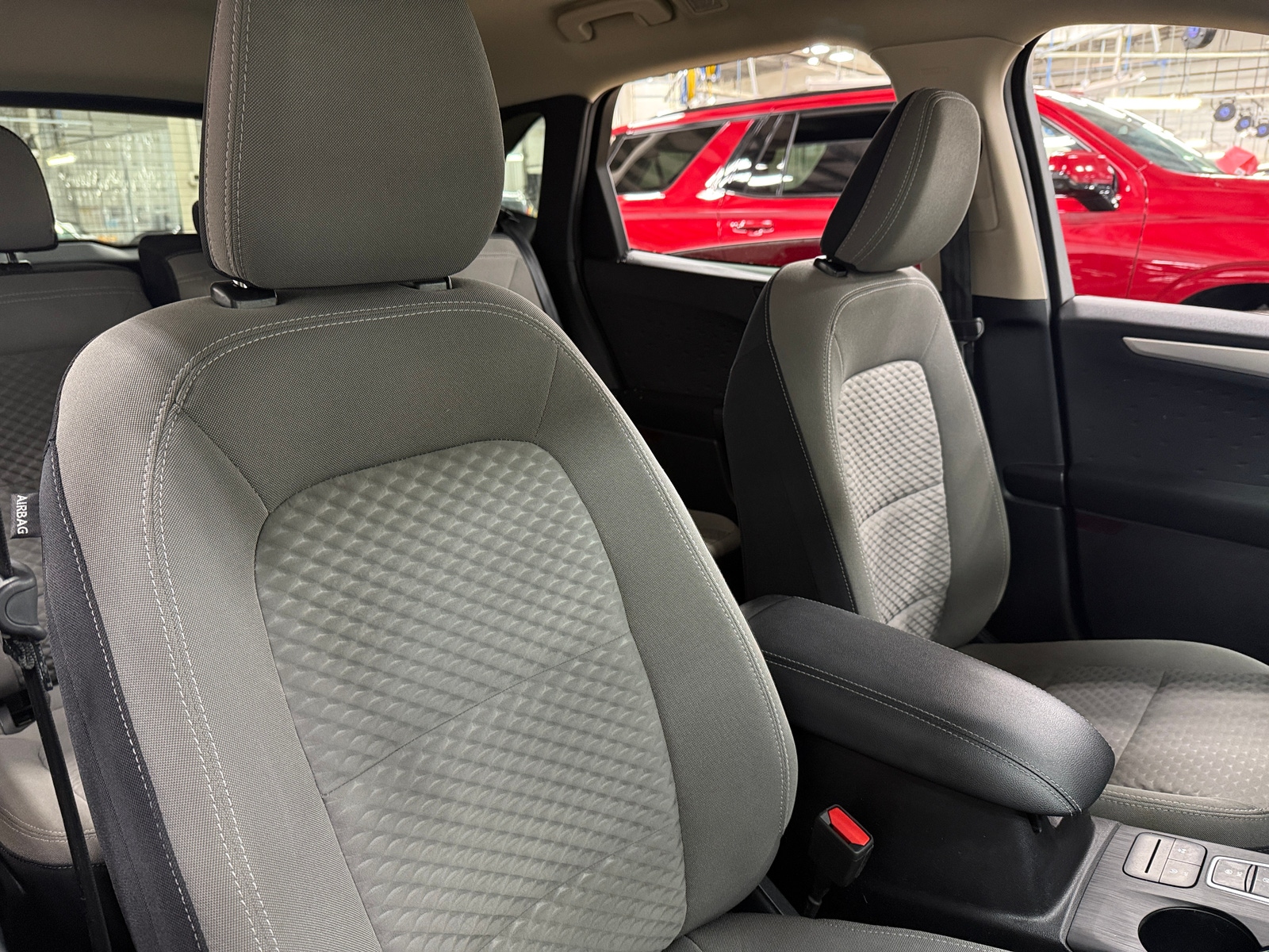 Thumbnail: 2020 Ford Escape - 2