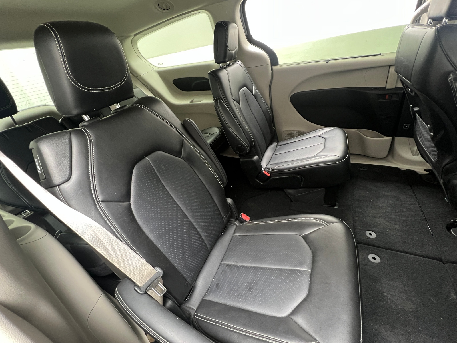 Thumbnail: 2024 Chrysler Pacifica - 5