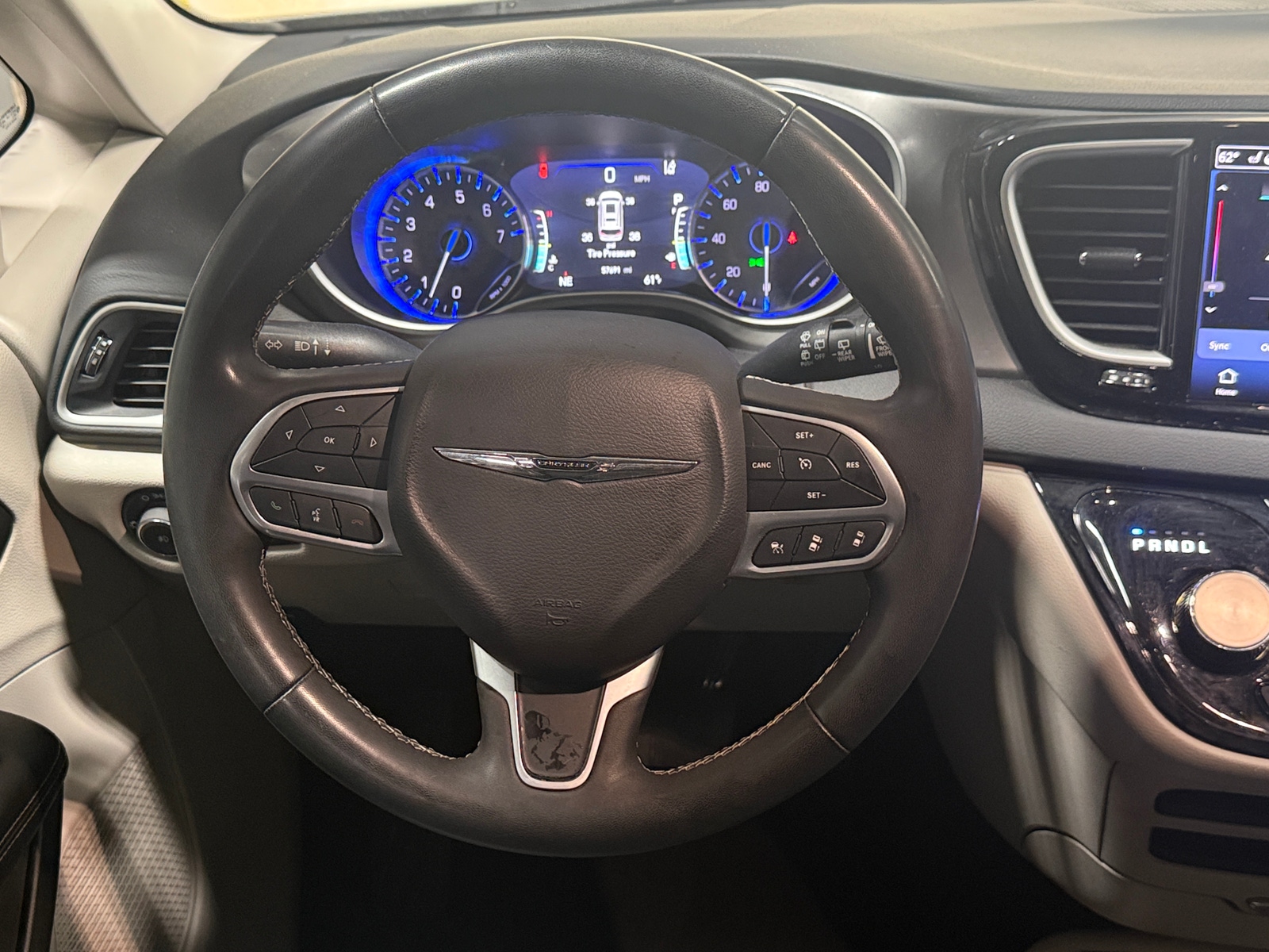 Thumbnail: 2024 Chrysler Pacifica - 4