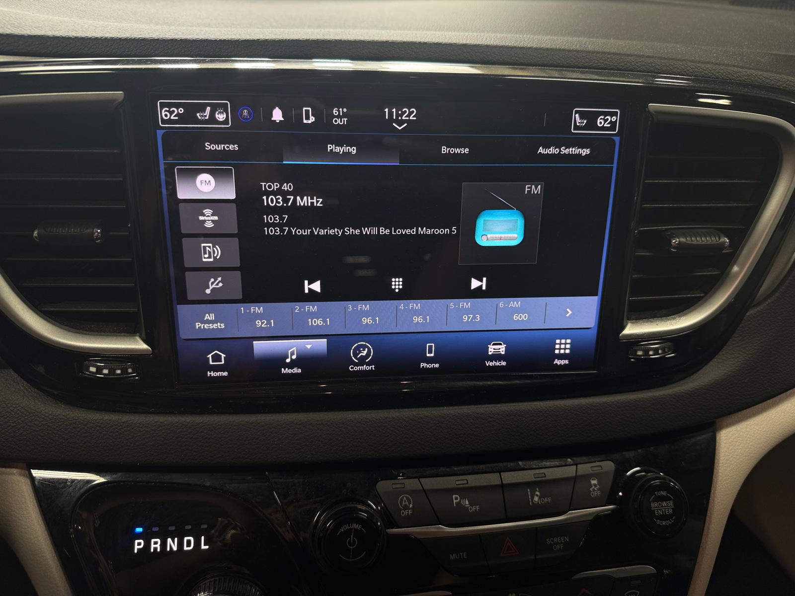 Thumbnail: 2024 Chrysler Pacifica - 3