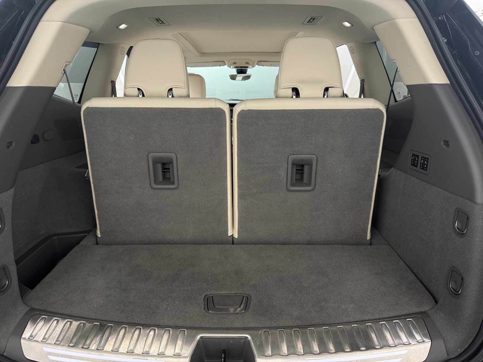 Thumbnail: 2020 Cadillac XT6 - 6