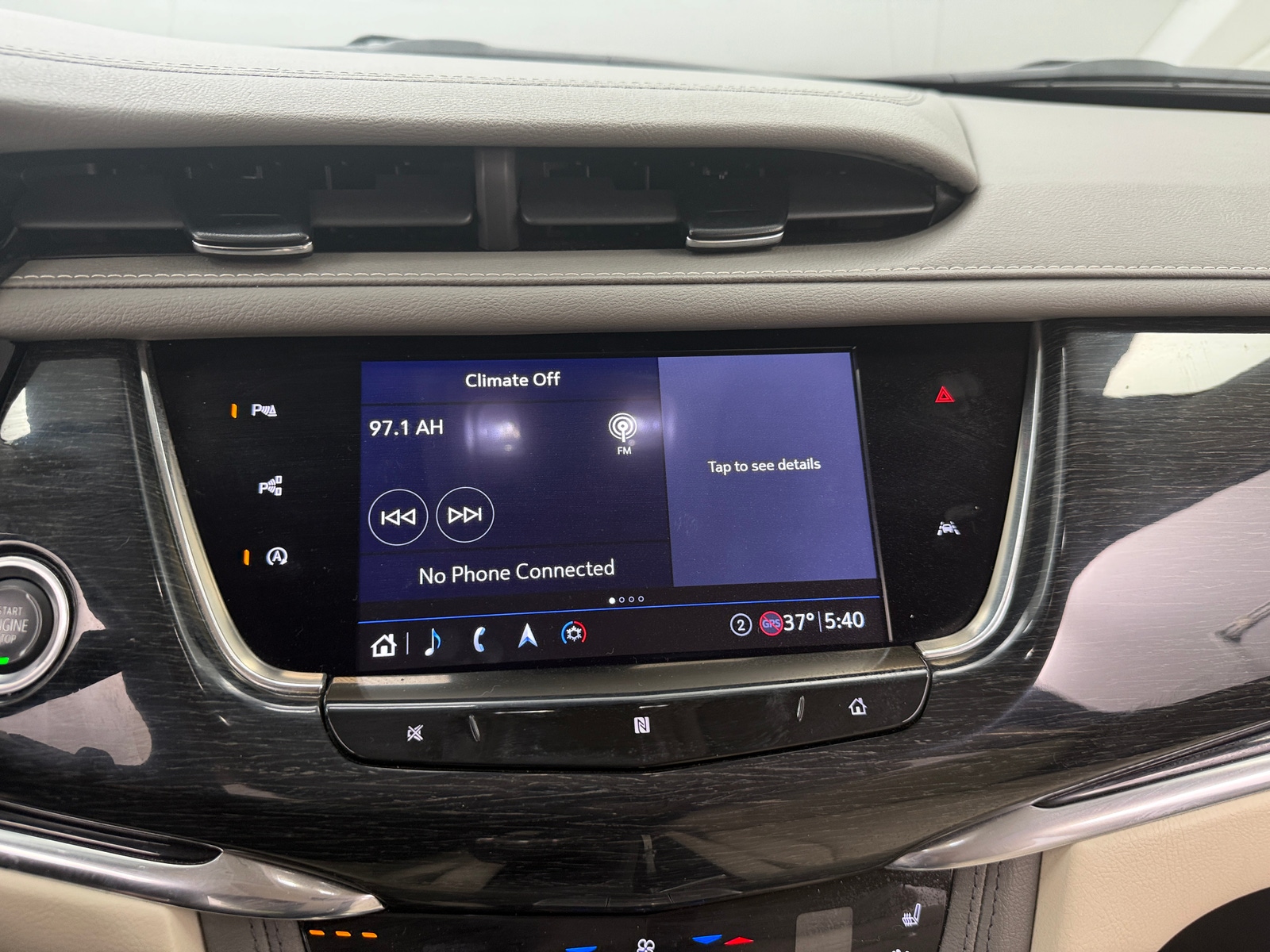 Thumbnail: 2020 Cadillac XT6 - 3