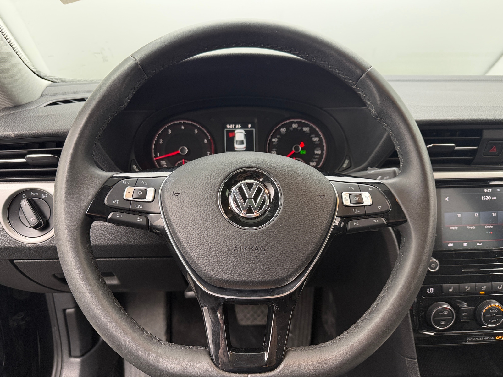 Thumbnail: 2021 Volkswagen Passat - 4