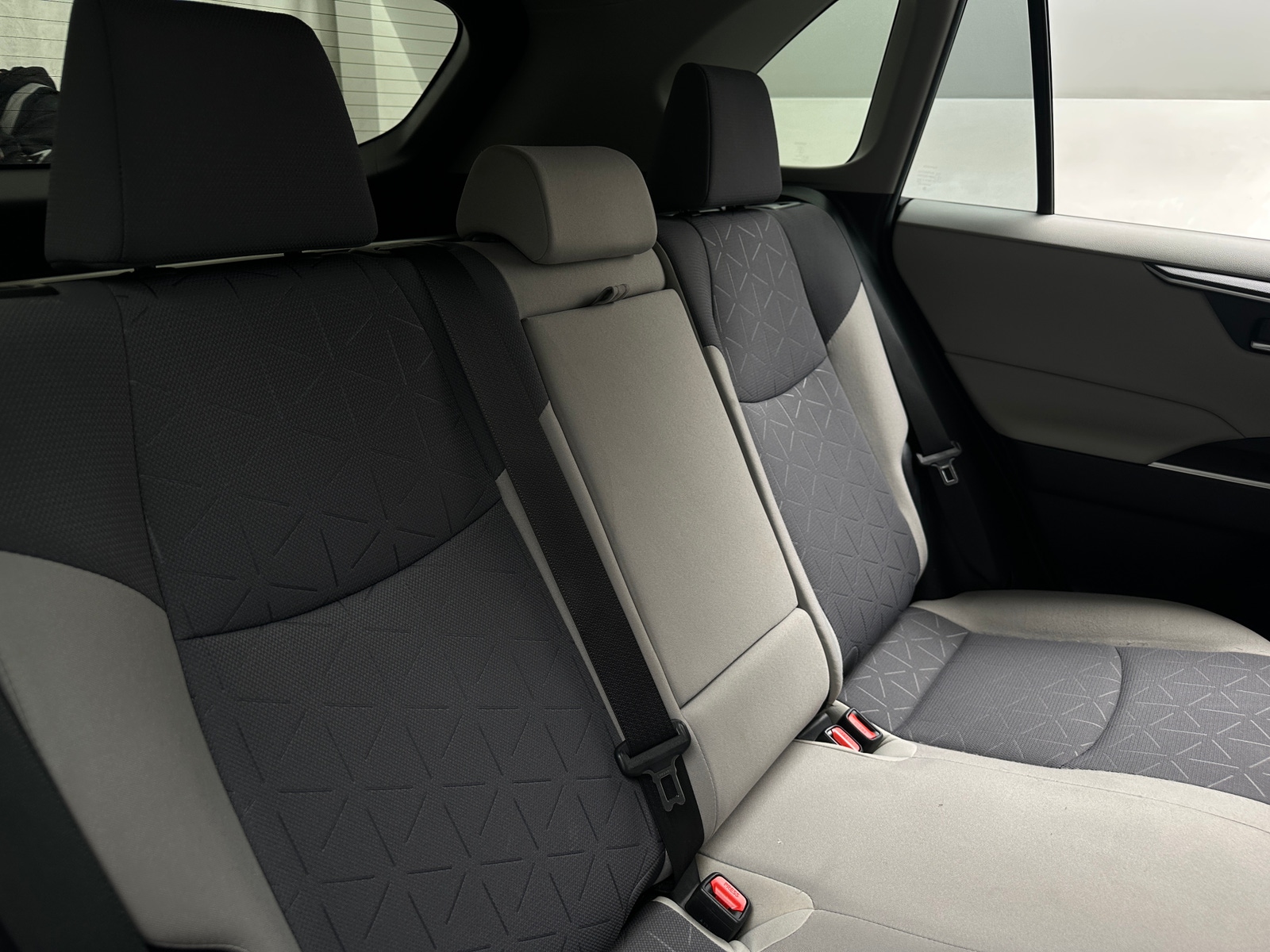 Thumbnail: 2019 Toyota RAV4 - 6